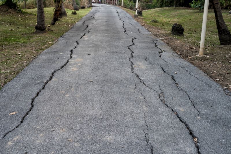 Asphalt Cracks Repair in Temecula, CA
